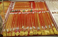 Giá vàng hôm nay 4-9: Đà giảm chững lại