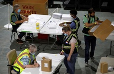 Bầu cử Mỹ: Khởi động bỏ phiếu qua bưu điện