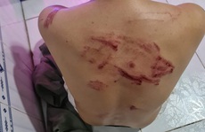 Nửa đêm xông vào nhà truy sát người