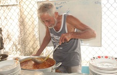 Quán cà ri Ấn Độ hơn 40 năm ở miền Tây 'lạ, ngon' bởi món ăn kèm