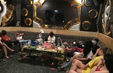 47 nam nữ phê ma túy trong quán karaoke ở Quảng Nam