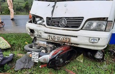 Ôtô tông xe máy chạy cùng chiều, một phụ nữ tử vong