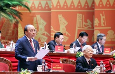 Thủ tướng Nguyễn Xuân Phúc điều hành ngày làm việc thứ ba của Đại hội XIII