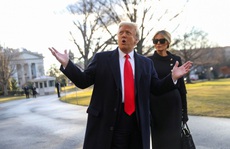 Hai luật sư hàng đầu của ông Trump bất ngờ rút lui