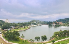 Ngỡ ngàng Thiên Cấm sơn ngày Xuân về