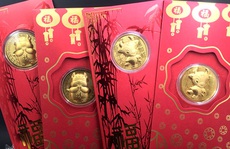 Trâu vàng, Thần tài Trung Quốc tràn sang chợ Việt giá 10.000 đồng