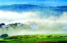 Dưới chân núi Giàng