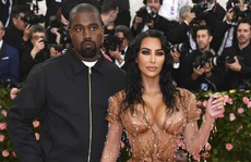 Kim 'Siêu vòng ba' đệ đơn ly hôn Kanye West
