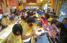 Bất ngờ thị trường vàng ngày Thần Tài