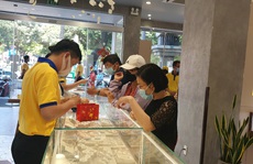 Giá vàng hôm nay 22-2: Vàng SJC lao dốc sau ngày vía Thần Tài