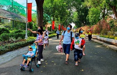 Doanh thu dịch vụ ăn uống, du lịch dịp Tết giảm mạnh