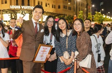 Diễn viên đoạt Giải Mai Vàng đón Xuân bên gia đình