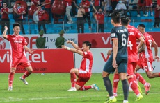Ngọc Hải trở lại và ghi bàn, CLB Viettel thắng đậm Bình Dương