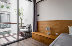 Nhà phố ngập tràn nắng gió nhờ bố trí giếng trời thông minh