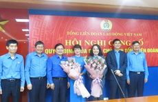 Tổng LĐLĐ Việt Nam trao quyết định cho hai quyền trưởng ban