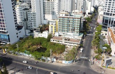 Đất 'vàng' đường biển Nha Trang bỏ hoang