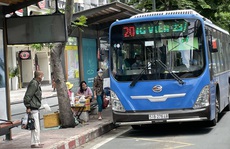 Xe khách, xe buýt, ôtô công nghệ ở TP HCM hoạt động trở lại từ 5-10