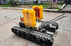 Robot phun khử khuẩn và chiếu xạ UV cho bệnh viện