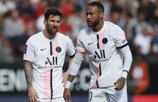 Bộ ba Messi - Neymar - Mbappe 'tịt ngòi', PSG thua trận đầu ở Ligue 1