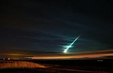 Sao chổi 'quái vật' vỡ tan, liên tục đe dọa Trái Đất
