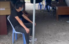 Xe khách chở 4 người nước ngoài không giấy tờ tùy thân, không giấy xét nghiệm Covid-19