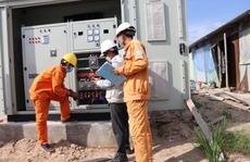 VỤ NGƯỜI DÂN TÁI ĐỊNH CƯ 'NGÓNG' ĐIỆN, NƯỚC: Điện lực Đồng Nai cam kết cấp điện kịp thời