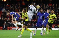 Chelsea vượt khó trước Watford, giữ ngôi đỉnh bảng Ngoại hạng Anh
