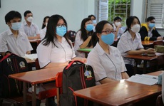 Hà Nội: Học sinh lớp 9 và 12 ở 'vùng cam' dừng học trực tiếp