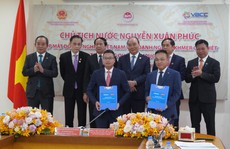 Chủ tịch nước đề nghị Thủ tướng Hun Sen tháo gỡ kiến nghị của doanh  nghiệp