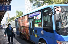 TP HCM không đồng ý đề xuất ngưng quảng cáo trên xe buýt