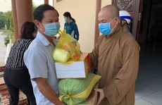 Đại đức Thích Trí Huệ trao gần 4.000 suất quà cho bà con nghèo