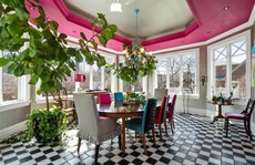 Ngôi nhà khiến người mua 'hoa mắt' vì màu sắc