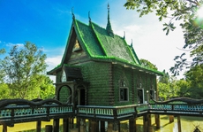 Ngôi chùa vỏ chai - Kiến trúc “có một không hai” ở Thái Lan