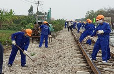 Hơn 11.000 lao động bị nợ lương, Tổng công ty Đường sắt “cầu cứu' Thủ tướng