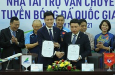 Các đội tuyển bóng đá Quốc gia Việt Nam có nhà tài trợ vận chuyển đường không