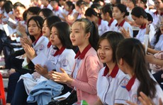 'Đưa trường học đến thí sinh' Bình Thuận: Tâm lý học có phải là ngành khua môi múa mép?