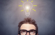 Cuộc thi của trò làm khổ thầy quá đỗi...