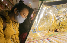 Giá vàng hôm nay 11-5: Tăng 56 USD trong 4 phiên, các quỹ đầu tư mua 5,8 tấn vàng