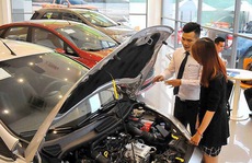 Bộ Tài chính bác đề xuất giảm 50% lệ phí trước bạ ôtô