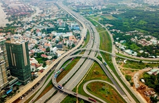 Đại gia địa ốc ngược dòng với căn hộ cao cấp vùng ven