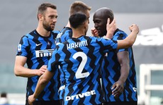 Xác định 3 đội rớt hạng Serie A