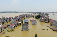 Mực nước 71 sông vượt cảnh báo, Trung Quốc “nín thở” chờ lũ lớn