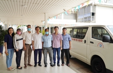 Đoàn bác sĩ Bệnh viện Chợ Rẫy lên đường sang Lào hỗ trợ chống dịch