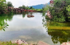 Xanh biếc hồ Tà Pạ - “tuyệt tình cốc” của miền Tây