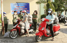 Công an Kiên Giang chạy xe máy 'giải cứu' khoai lang giúp nông dân Vĩnh Long