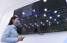 'Không có trục lợi khi sàn HoSE nghẽn lệnh'