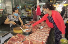 Thương lái bị cách ly, thủ phủ chăn nuôi heo lo lắng