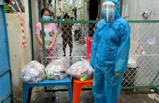 TP HCM: Tổng đài khẩn cấp của 'Chợ nghĩa tình' hỗ trợ người dân trong khu phong tỏa