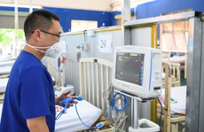 Bệnh viện dã chiến điều trị Covid-19 đặt tại Trường THPT Phú Nhuận đi vào hoạt động