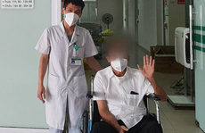 Bệnh nhân Covid-19 thở máy hơn 2 tháng, lọc máu 15 lần được xuất viện